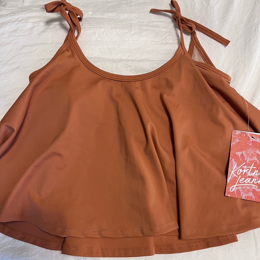 Kortni Jeane OG Cashew Swing Top